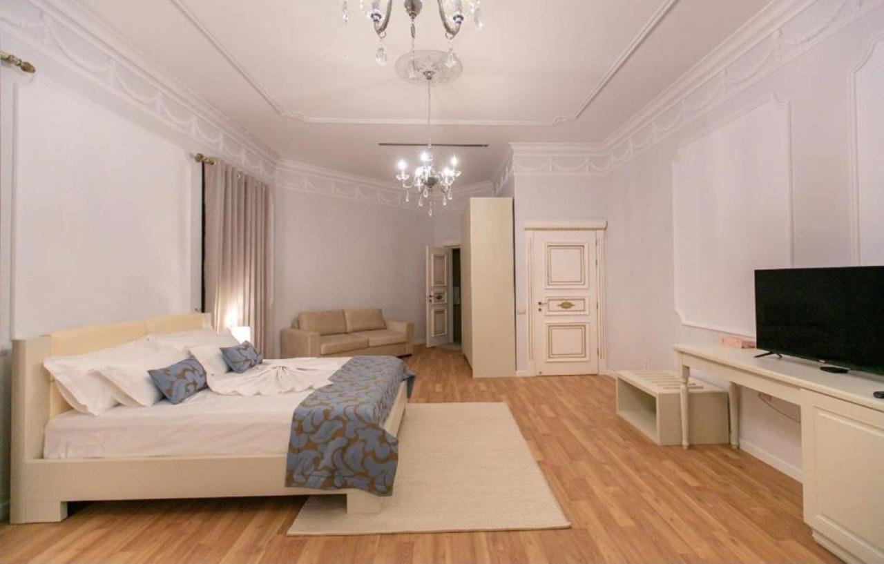 Vila Ferdinand Modern Rooms In Tirana'S Center ภายนอก รูปภาพ