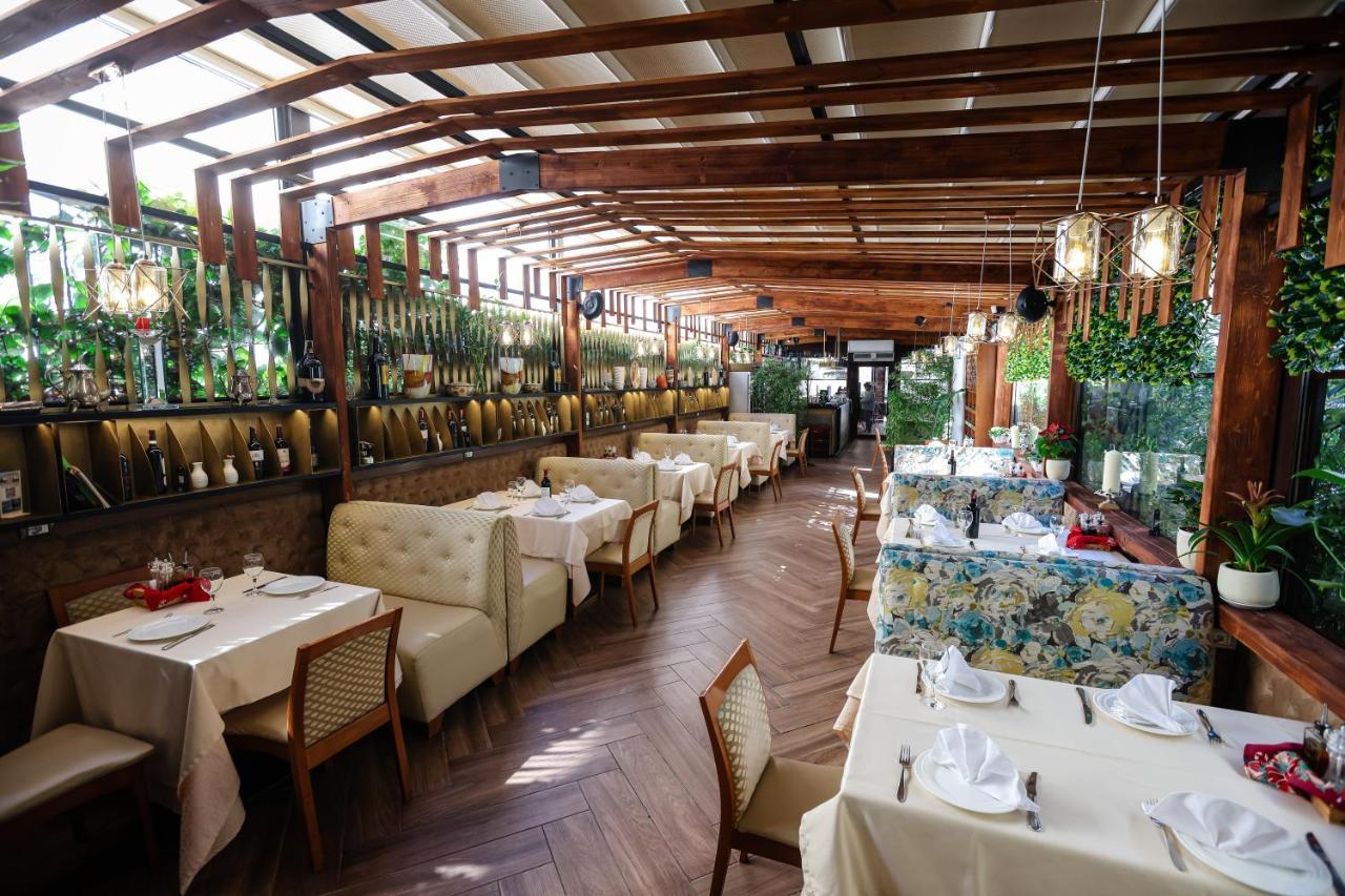 Vila Ferdinand Modern Rooms In Tirana'S Center ภายนอก รูปภาพ
