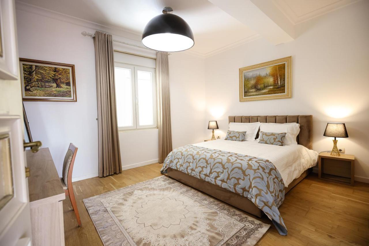 Vila Ferdinand Modern Rooms In Tirana'S Center ภายนอก รูปภาพ