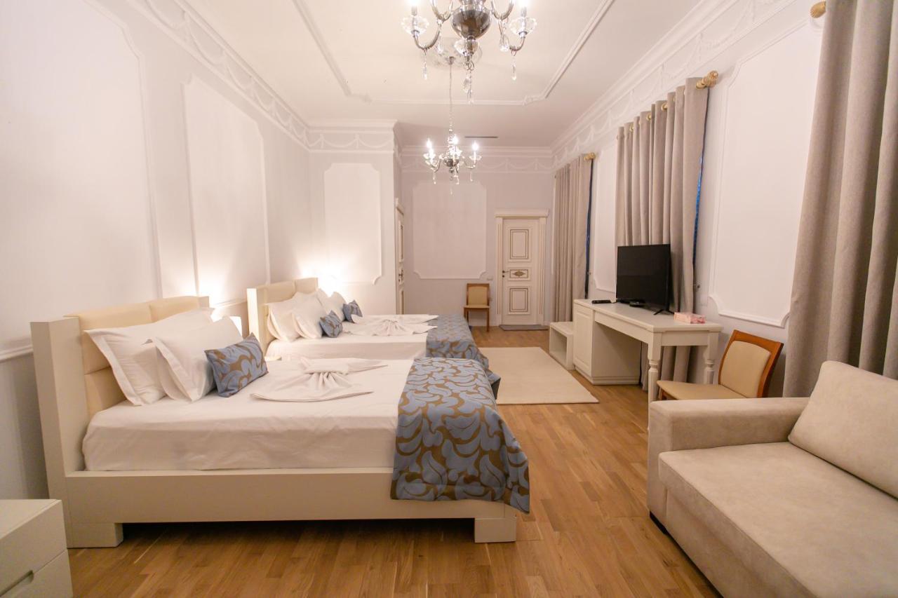Vila Ferdinand Modern Rooms In Tirana'S Center ภายนอก รูปภาพ